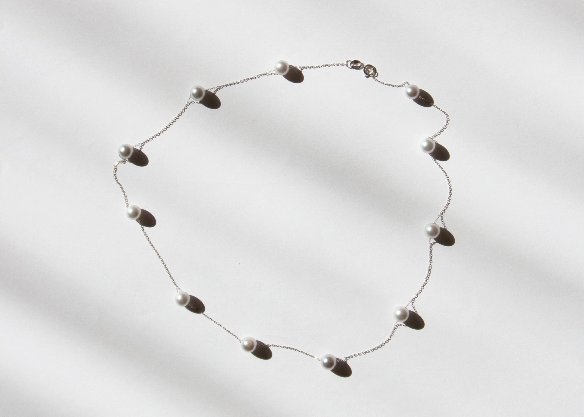 silver galaxy akoya 18K guld halsband